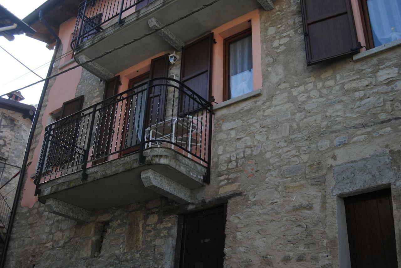 Apartamento Casa Da Greta Lezzeno Exterior foto